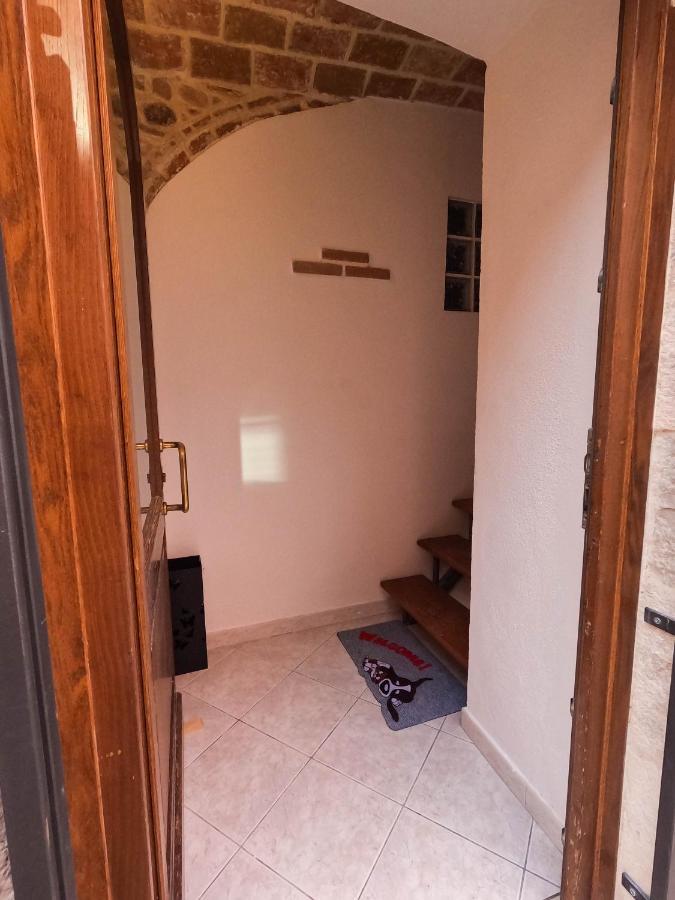 San Domenico House - Centro Storico Bed & Breakfast L'Aquila Exterior photo